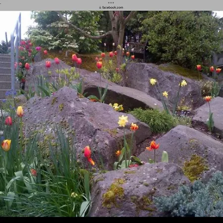 Doppelzimmer Mit Terrasse Zum Garten, Ruhig, Weinbergsblick, Zusaetzliches Kinderzimmer Anbei Moeglich Ubytování v soukromí *